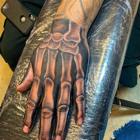 60+ Coolest Hand Tattoos for Men: A Comprehensive Guide | Fashionterest