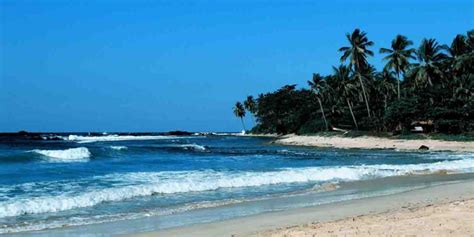 Pantai Anyer Serang - Daya Tarik, Aktivitas Liburan, Lokasi & Harga ...