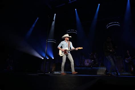 Photos: Justin Moore performs at Xtream Arena - The Daily Iowan