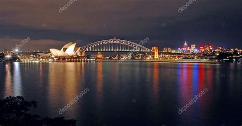 Sydney night skyline – Stock Editorial Photo © rorem #7585092