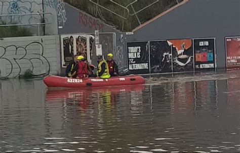 Floods wreak havoc in Melbourne as downpours continue in NSW and ...