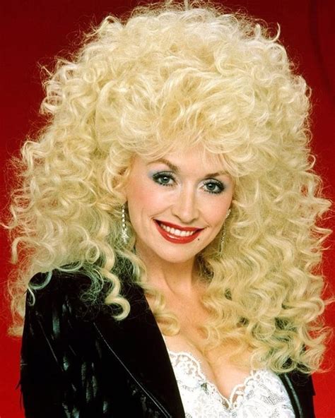 10 of Dolly Parton’s boldest beauty looks to inspire you | Dazed