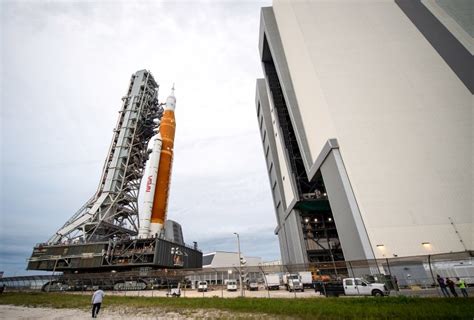 NASA looks to launch Artemis test flight again on Nov. 14