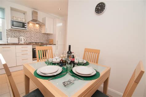 Warren House Deals & Reviews, Kingston Upon Thames | LateRooms.com