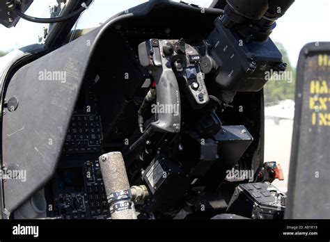 Cockpit of an AH 1W Super Cobra Helicopter Stock Photo: 3904280 - Alamy