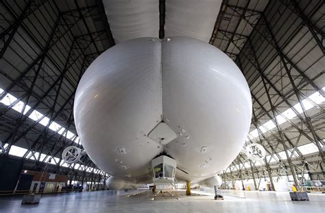 The Hybrid Air Vehicles Airlander 10, a British hybrid airship : r/oddlysexual