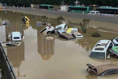 In China, 'Heaviest Rain in 1,000 Years' Triggers Deadly Flooding ...