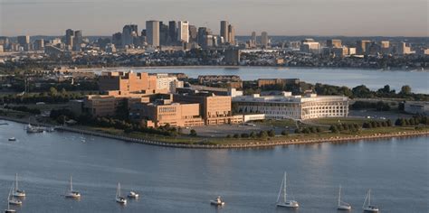 UMass Boston: Acceptance Rate, SAT/ACT Scores, GPA