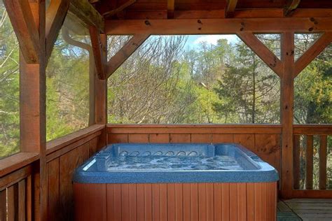 Gatlinburg Cabins with Hot Tubs in the Smoky Mountains | Smoky mountain ...