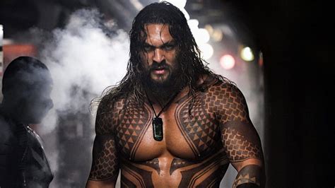 DC Fan Art Transforms Aquaman’s Jason Momoa Into Lobo, And I'm Sold