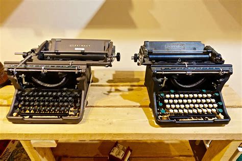 4608x3072 typewriter, vintage, old, letters, keys, Free pictures ...
