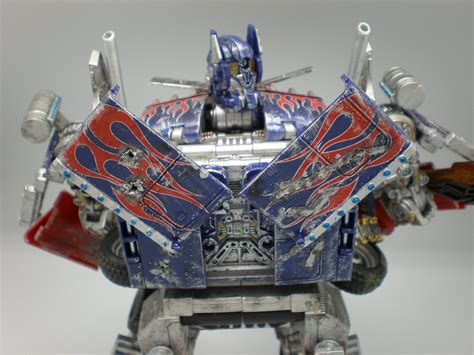 Battle Damaged Optimus Prime 6 | This is a custom-painted ba… | Flickr