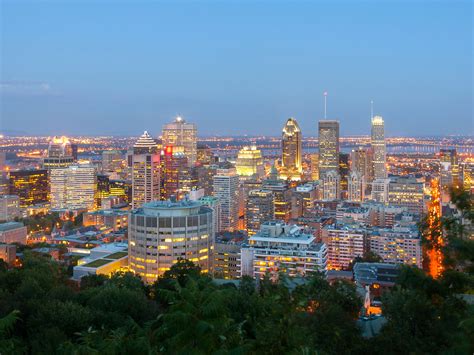 French Immersion Trip & Tour in Montréal, Canada | WorldStrides