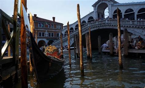 Cicchetti Bars and Taverns of Venice Tour - Venice | Shore Excursions