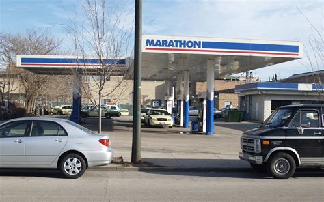 Marathon Gas Station - Chicago, Illinois South Jefferson Street, 1121