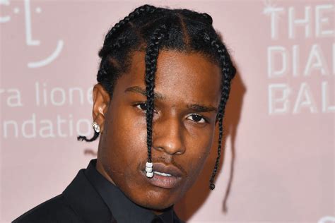 Le rappeur A$AP Rocky, compagnon de Rihanna, inculpé pour une fusillade