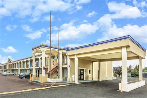 Days Inn by Wyndham Ashland Ashland, Virginia, US - Reservations.com