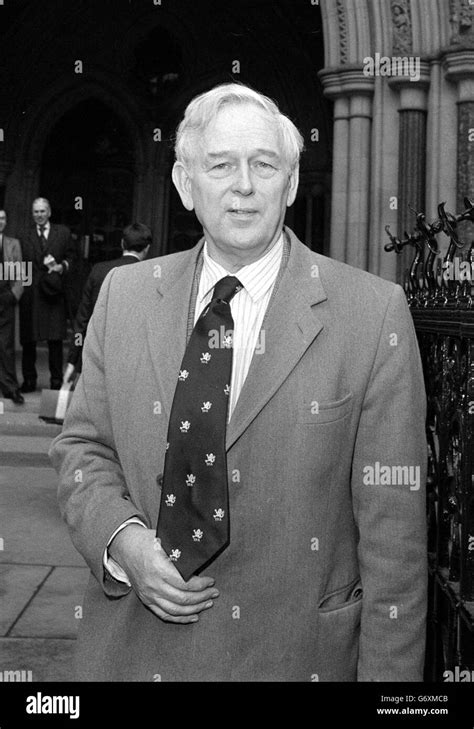 Norris mcwhirter and ross mcwhirter hi-res stock photography and images ...