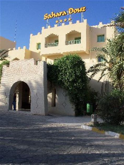 Hotel Sahara Douz - UPDATED 2017 Prices & Reviews (Tunisia) - TripAdvisor