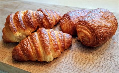 Second try at croissant and pain au chocolat - Turned out great! : r/Baking