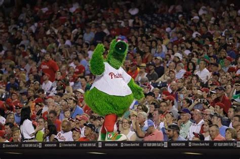 Enjoy 13 of the Phillie Phanatic's goofiest moments from the 2013 ...