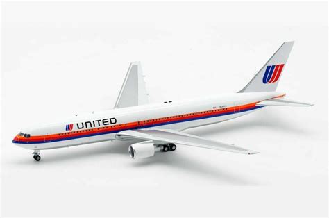 United Airlines Boeing 767-300 N645UA Saul Bass livery with stand die ...