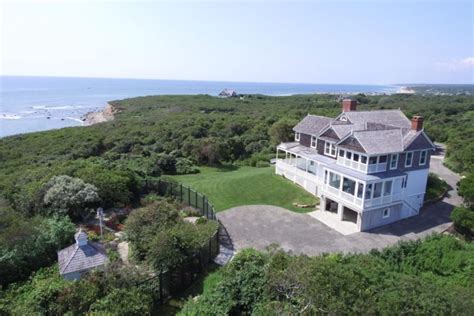 Cavett Cuts the Price of Montauk House $13.5 Million | Behind The Hedges