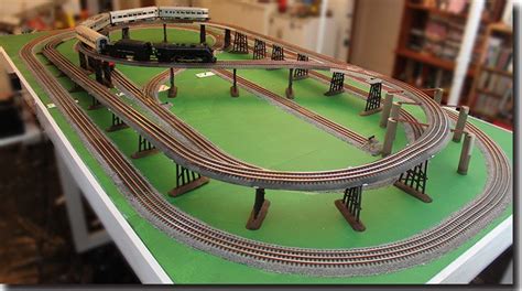 Custom Model Train & Railroad Layouts | Макеты домов, Дом, Макет