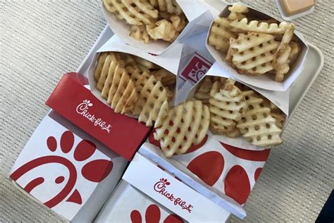 5 Chick-Fil-A Secret Menu Hacks – The Edge