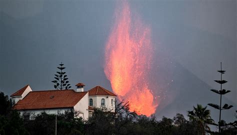 More water in magma actually prevents volcano blast - Futurity