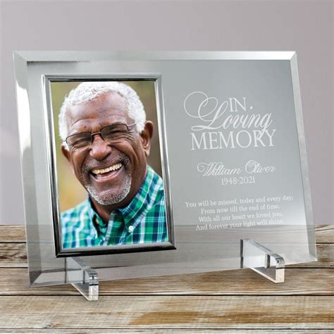 Engraved Memorial Glass photo Frame | GiftsForYouNow