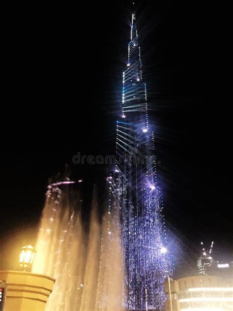 DUBAI, UAE -March 8, 2018. Laser Show at the Burj Khalif Tower B Editorial Photography - Image ...