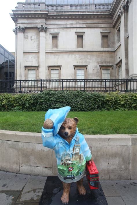 Paddington Bear Statue, London Editorial Stock Image - Image of york, london: 84103349