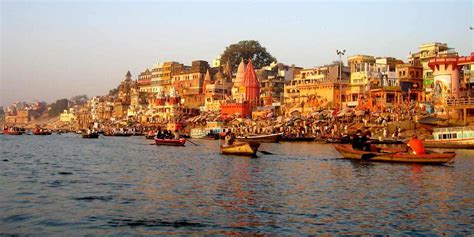 Dashashwamedh Ghat Varanasi (Entry Fee, Timings, Best time to visit ...