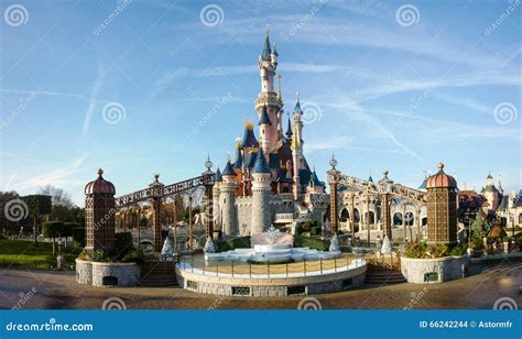 DISNEYLAND PARIS Princess Castle Editorial Stock Image - Image of ...