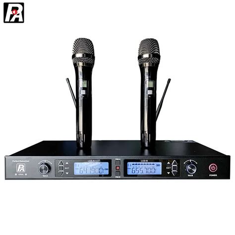 Professional Stage Wireless Microphone