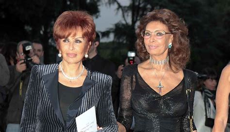 Maria Scicolone sorella Sophia Loren, un gesto importante