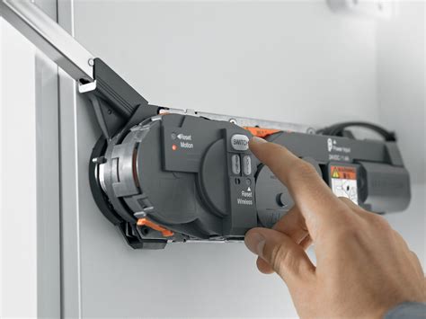 SERVO-DRIVE for AVENTOS | Blum