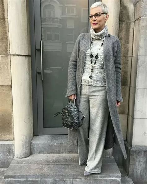 Budget friendly outfits for women over 60 – Update your look today for spring 2023