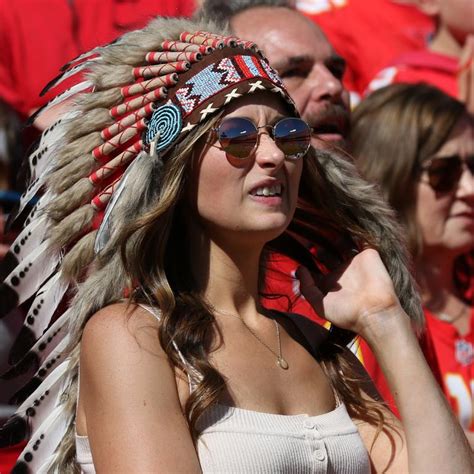 NFL: Kansas City Chiefs ban Native American head dresses, face paint ...