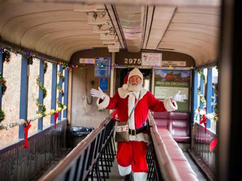 10 Best Christmas Trains | Travel Channel