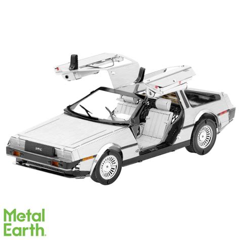 BACK TO THE FUTURE: DELOREAN MODEL KIT