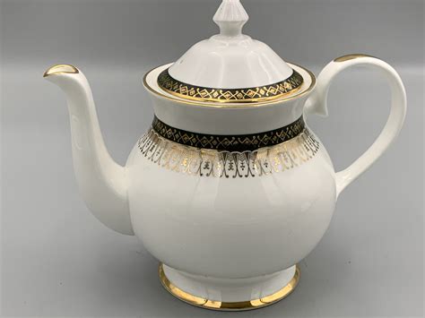 Royal Grafton Majestic Green – 2,1/4 pint Large Teapot. | Replace Your Plates