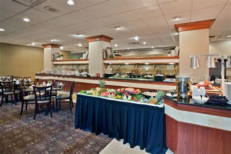 Grille 100 restaurant located in the Holiday Inn Sioux Falls City Centre South Dakota | Holiday ...