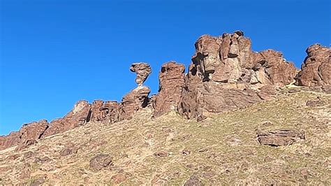 Geology Professor Explains Twin Falls' Balanced Rock Formation