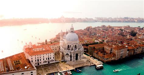 Should you stay in Mestre or Venice? - Venezia Lines