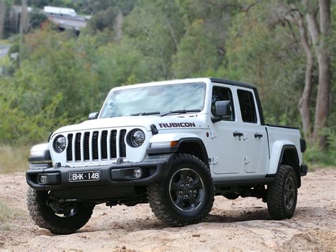 We Love the Jeep Gladiator Rubicon: Here's Why | Man of Many