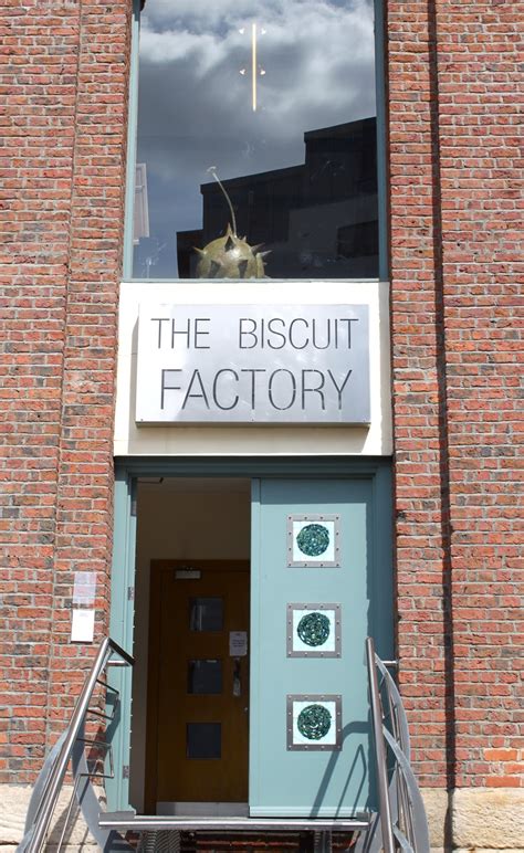 * Ginger Doll Dreams *: The Biscuit Factory: Yummy fashion!!!