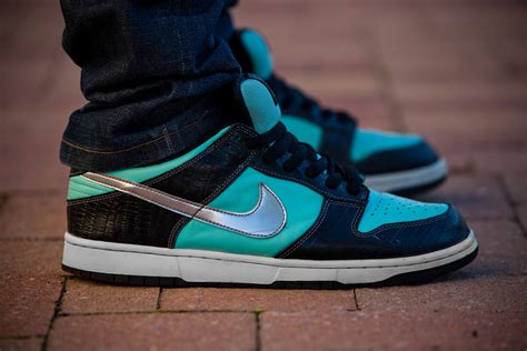 Sweetsoles – Nike SB Dunk Low ‘Tiffany’ (by JonSC)