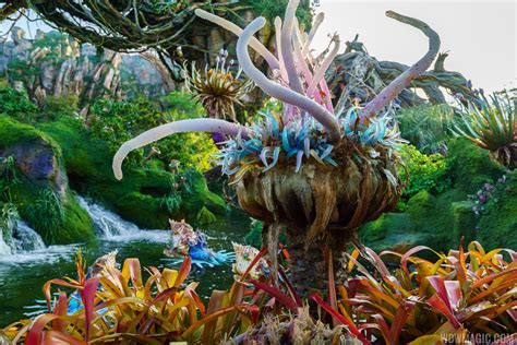 The Landscape of Pandora - The World of Avatar - Photo 21 of 28